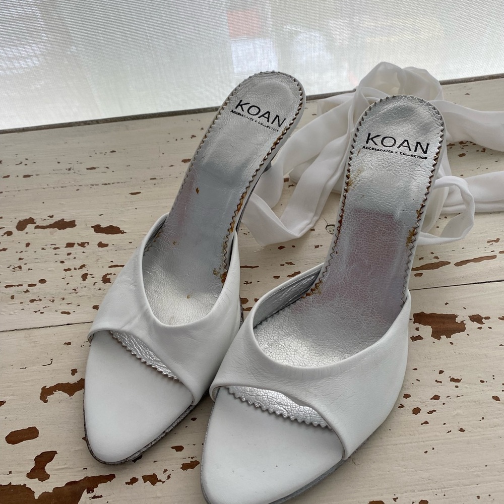Koan brand Italian sandals with wrap around ribbon